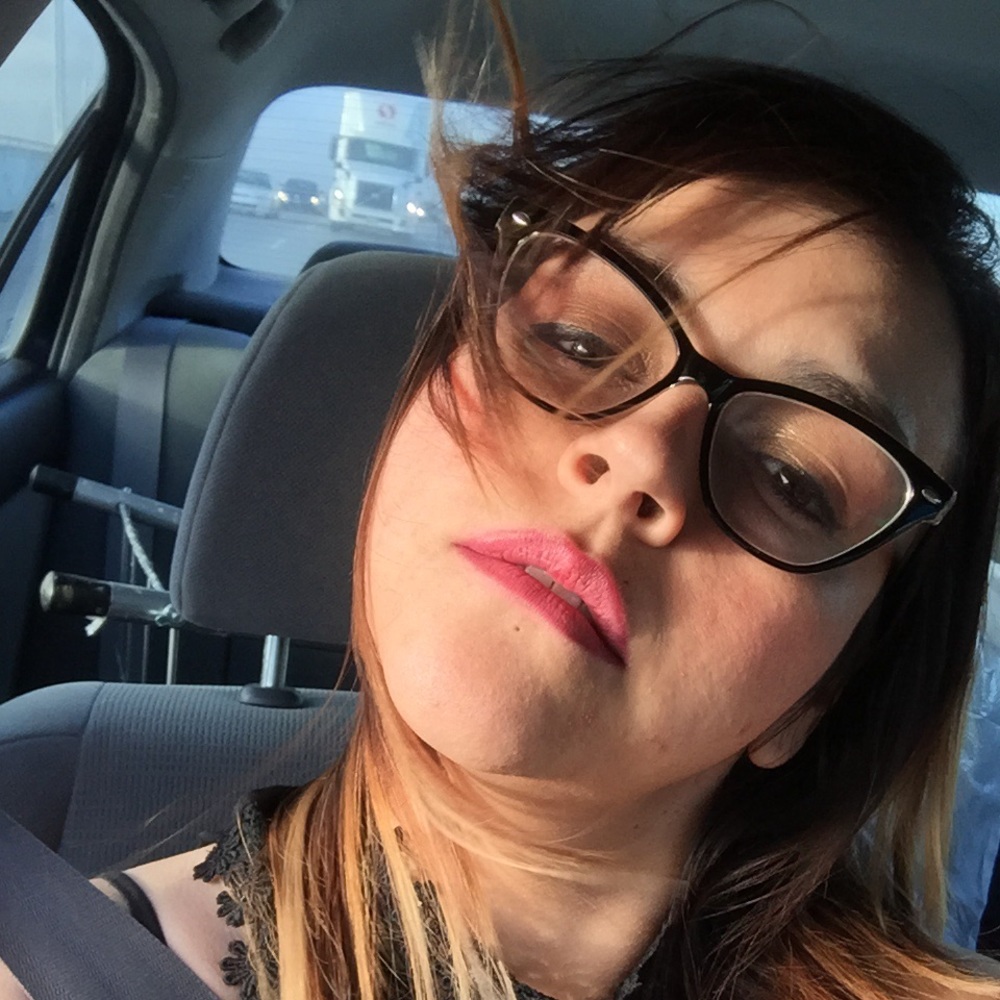 Meet your Posher, Emily